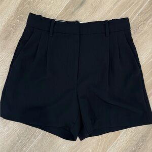 Aritzia Wilfred Pleated Shorts NWOT